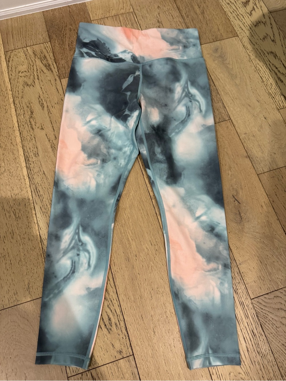 Athleta Tie-Dye Active Leggings - Peach & Teal.  Size small